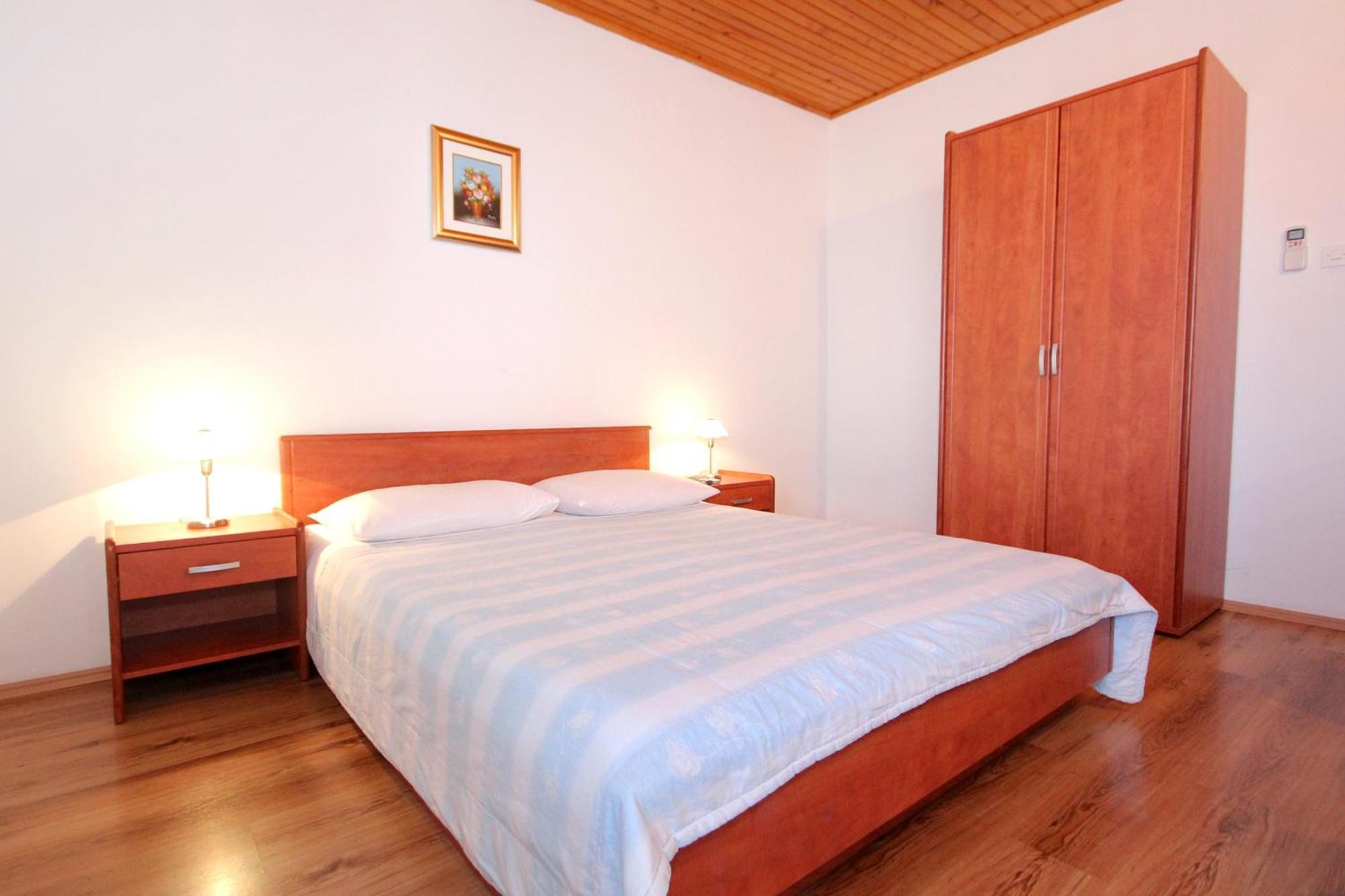 Apartments And Rooms By The Sea Mandre, Pag - 3557 콜란 객실 사진